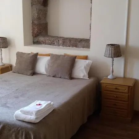 Casa Das Abegoarias 3*